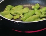 Foto del paso 4 de la receta Wok de judías verdes, carne picada y espinacas