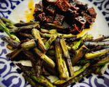 Foto del paso 5 de la receta: Salteado de espárragos trigueros con tofu caramelizado
