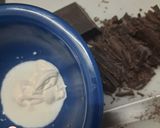 A picture of step 3 of No Bake Chocolate Tarts.