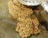 A picture of step 3 of Til gur chikki.