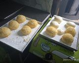 Foto langkah ke 5 dari resep Donat burger.