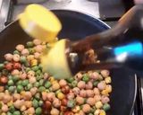 A picture of step 4 of Roasted peas and corn salad.