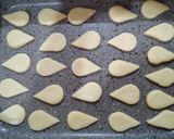 عکس مرحله 1 از دستور بیسکویت ساده در آون توستر