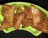 Foto langkah ke 5 dari resep Tempe Daun Segitiga Goreng.