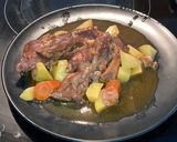 Foto del paso 10 de la receta: Manitas de Cerdo guisadas