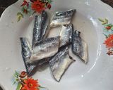 Foto langkah ke 1 dari resep Tumis Ikan Asin.