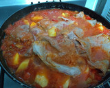 Foto del paso 1 de la receta: Bifes con salsa portuguesa