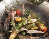 Foto langkah ke 4 dari resep Tongkol Cabe Ijo.