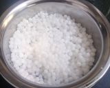 A picture of step 1 of Sago fruit delight.