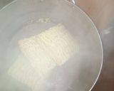 A picture of step 1 of Stir fry noodles.
