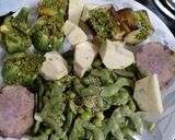 A picture of step 1 of Papdi nu Undhiyu.