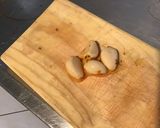Une image de l'étape 2 de Pommes de terre sautées aux tomates, ail et épices.