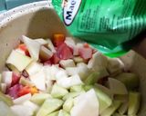 Foto langkah ke 2 dari resep Salad Buah Simpel.
