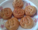 Foto langkah ke 9 dari resep Mooncake Flower.