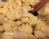 A picture of step 5 of Turmeric Cauliflower.