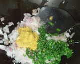 A picture of step 2 of Methi chicken.