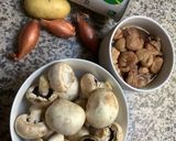 Une image de l'étape 2 de Velouté 🍄🪵châtaignes 🌰champignons de Paris🧀fromage de brebis🍁.