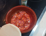 Foto del paso 1 de la receta: Provolone gratinado con fondo de peperoni