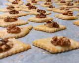 Sós diós rombuszok gluténmentesen recept fázis 3 fotója