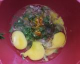 A picture of step 2 of Bread and Egg Scramble(bread-egg burji).