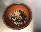 Une image de l'étape 3 de Pommes de terre fracassées aux graines de nigelle et ail (à la plancha).