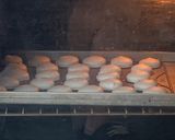 Foto del passaggio 5 della ricetta Macarons con Meringa Francese