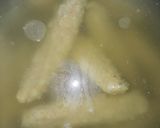 A picture of step 2 of Besan ke gatte ki sabji.