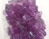Foto langkah ke 3 dari resep Cheese Ube Jelly Salad.