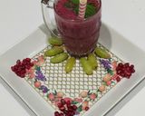 A picture of step 6 of Green grapes and pomegranate juice.