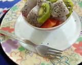 A picture of step 2 of Dragon fruit Chaat.