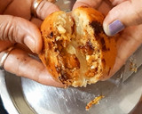 मावा कचौड़ी (Mawa kachori recipe in Hindi) रेसिपी चरण 7 फोटो