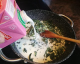 Foto del paso 4 de la receta: Puré de espinaca con huevo frito
