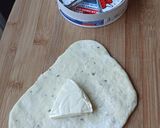 Une image de l'étape 2 de Cheese naans express au yaourt.