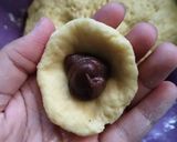 Foto langkah ke 4 dari resep Donat isi coklat.