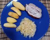 Egészben sült tarja káposzta ágyon burgonyával recept fázis 4 fotója