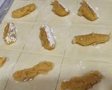Foto del paso 6 de la receta: Hojaldres rellenos de mazapán