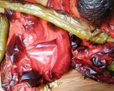 Une image de l'étape 1 de Sauce aux deux poivrons. Rouge et vert.