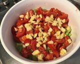 Une image de l'étape 6 de Salade marinée concombres,tomates et pommes à la crème,citron et dulce.