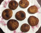 A picture of step 7 of Rasila Kakara Pitha.