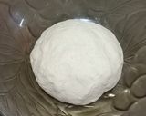Foto langkah ke 6 dari resep Bakpao Gulung Isi Abon Kulit Pisang.