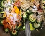 A picture of step 4 of Karela mirchi.