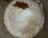 A picture of step 1 of Spicy egg roll.