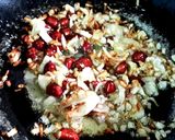 A picture of step 1 of Chicken Sukka.