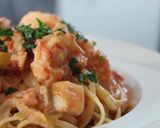 Foto del paso 4 de la receta: Frutos del mar en salsa rosa