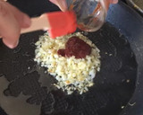 Foto del paso 4 de la receta: Fideuà integral con calamares y langostinos