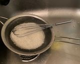 A picture of step 1 of Thai mango sticky rice (khao niaow ma muang - ข้าวเหนียวมะม่วง).