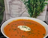 Une image de l'étape 5 de Soupe de tomates lard fumé et saucisses fumées.