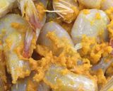 Foto langkah ke 2 dari resep Udang Goreng Asam Garam.