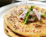 A picture of step 6 of Aloo Paratha.