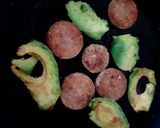 A picture of step 2 of My White Pudding Breakfast. 😀.